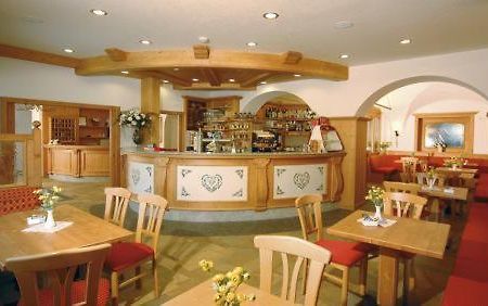 Hotel Italia Baselga di Pinè Esterno foto