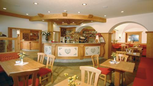 Hotel Italia Baselga di Pinè Esterno foto