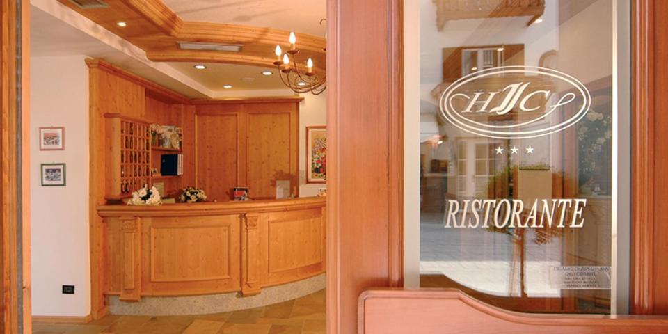 Hotel Italia Baselga di Pinè Esterno foto