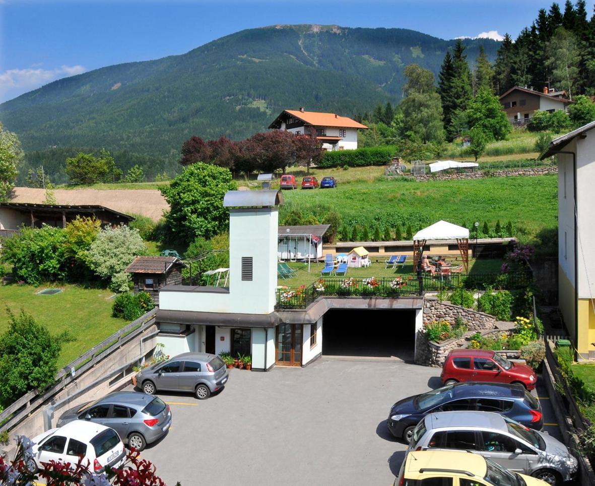 Hotel Italia Baselga di Pinè Esterno foto