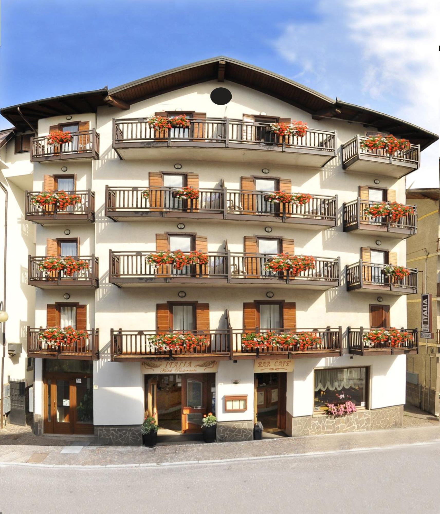 Hotel Italia Baselga di Pinè Esterno foto